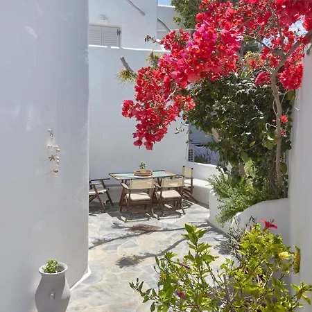 Yades House Paros Apartment