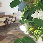 아파트 Yades House Paros