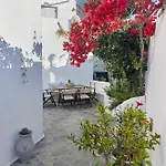 Yades House Paros * Naoussa