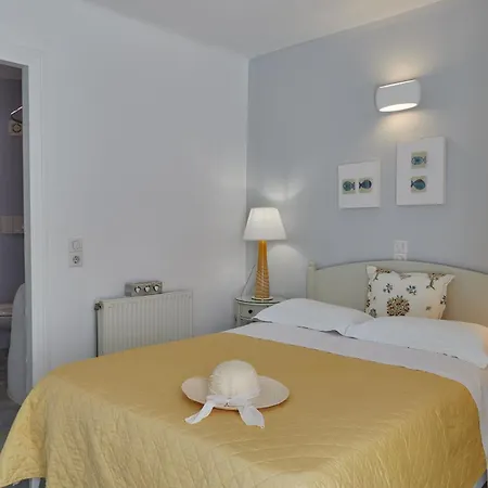 Yades House Paros Apartamento *